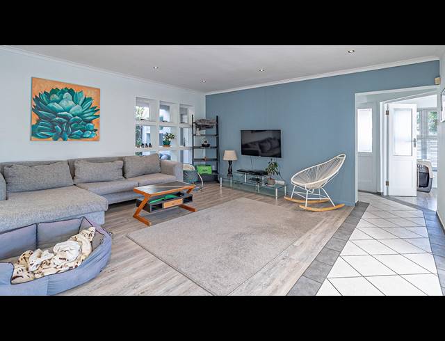 3 BEDROOM HOUSE TO LET IN PARKLANDS